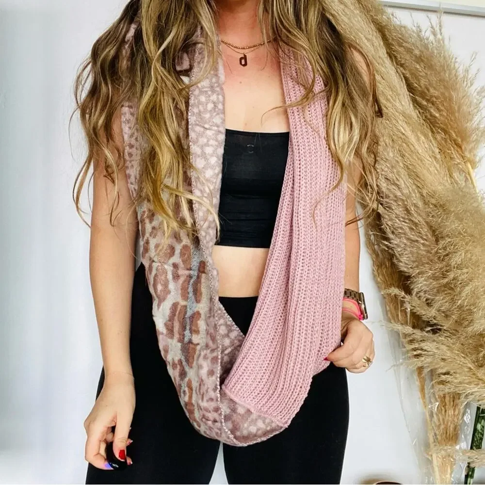 NEW NORDSTROM Pink Cream Leopard Chunky Knit Woven Classic Infinity Scarf Wrap